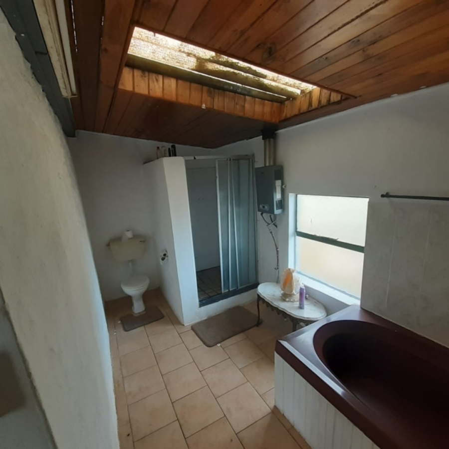 16 Bedroom Property for Sale in Trekoskraal Western Cape